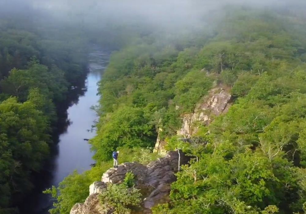Le barrage de Nisramont : une des plus belles randonnées de Wallonie