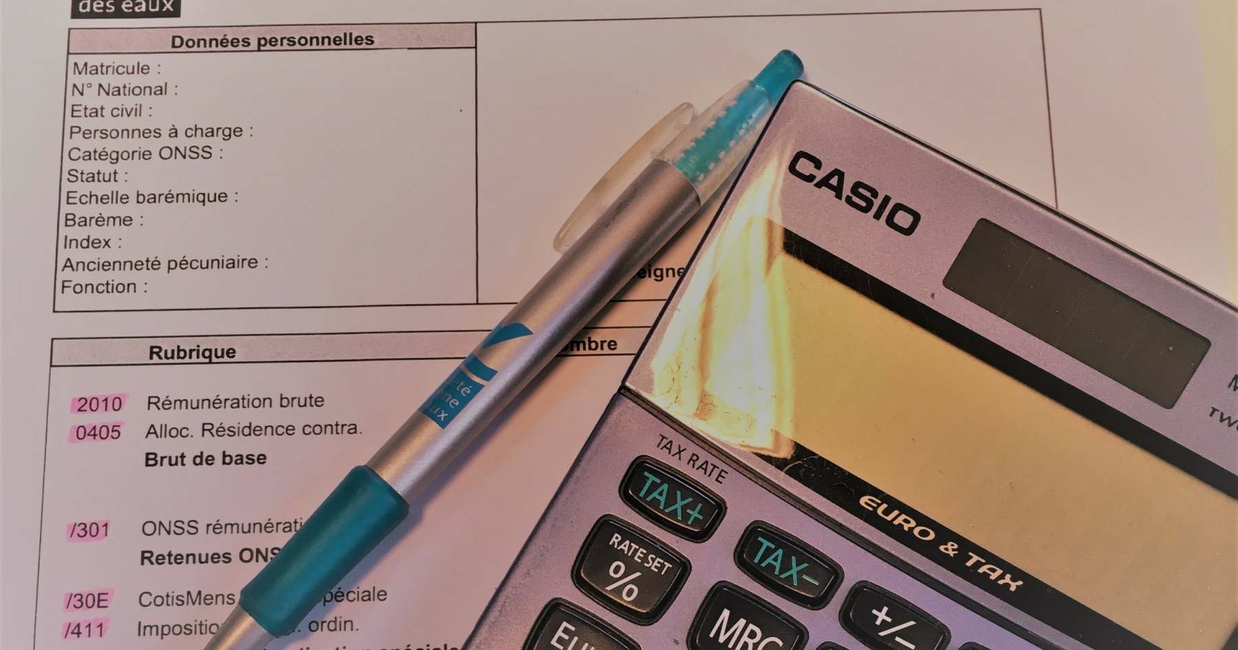 comment est calculé le salaire d'un contractuel