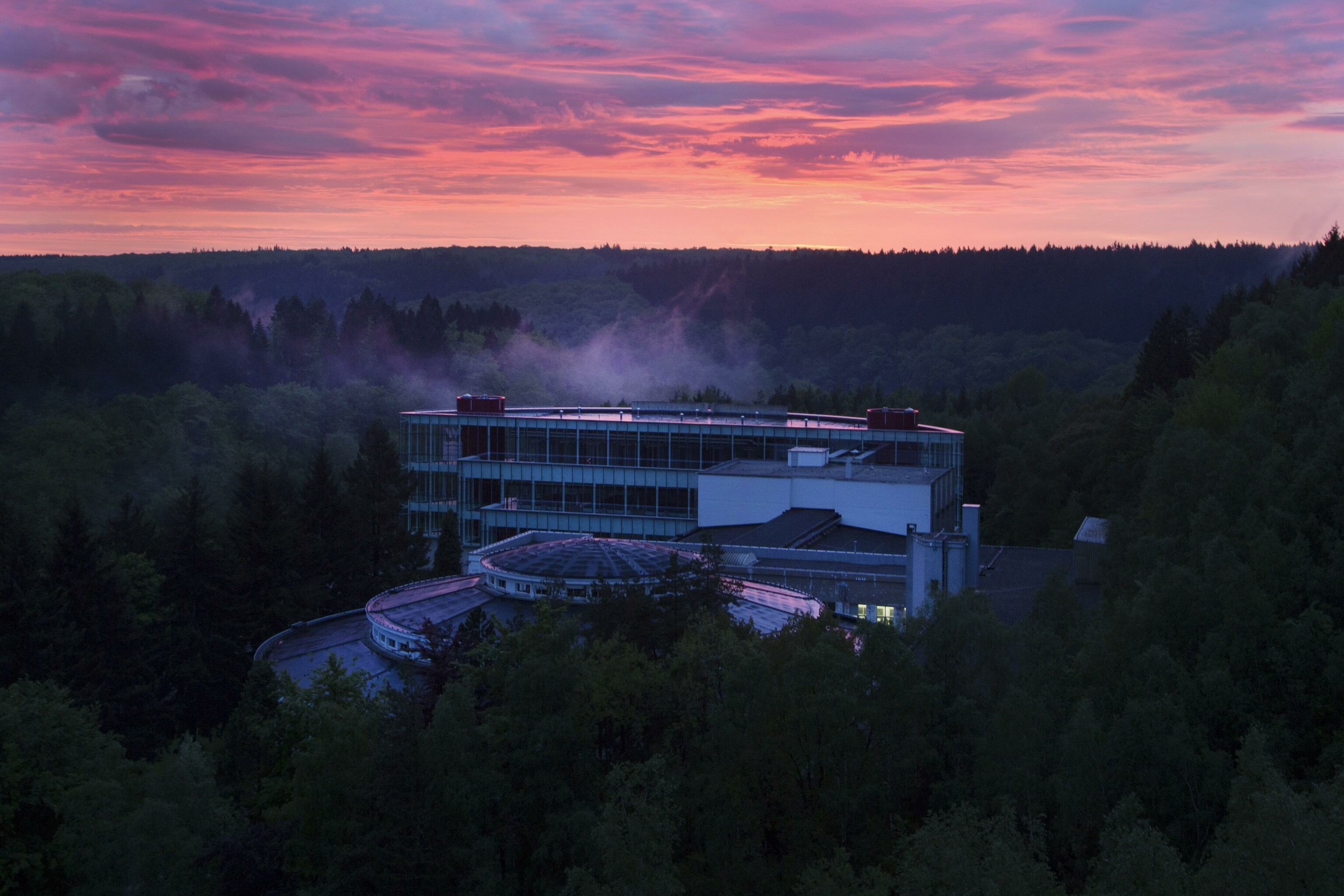 Le soleil se couche sur Eupen ©Roger Job